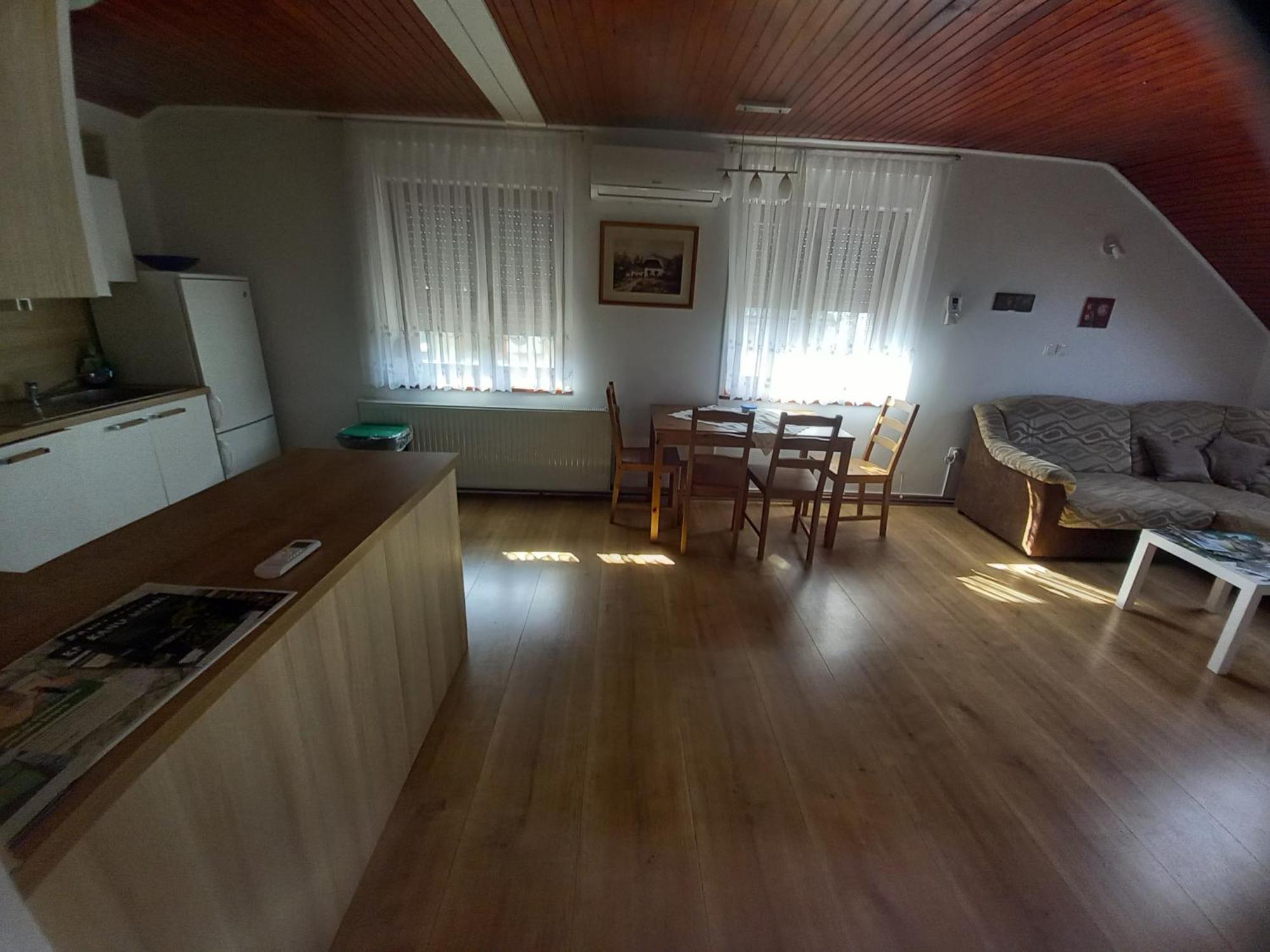 Rooms Apartma Cerknica Extérieur photo